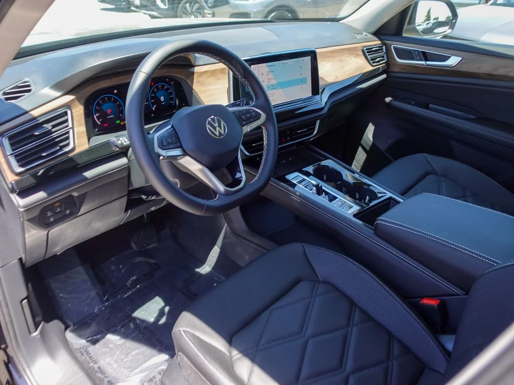 New 2026  Volkswagen SE w/Technology image 12