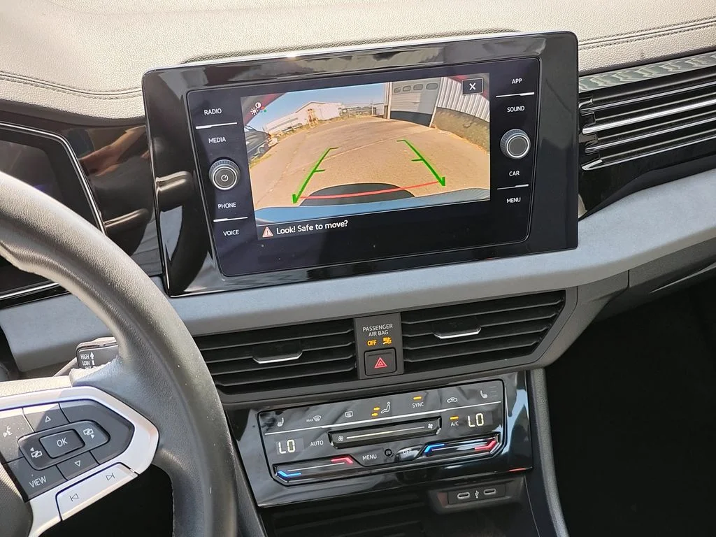 2025 Volkswagen Jetta SE - Photo 17