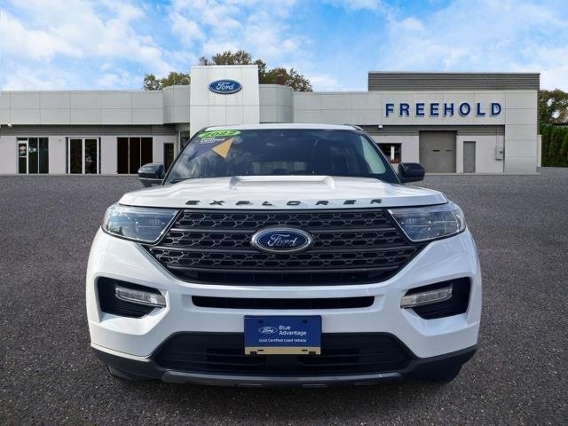 Certified Used 2022 White Metallic Ford XLT image 62