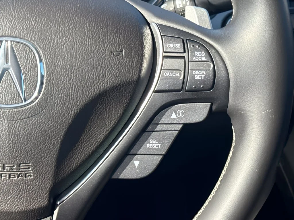 Used 2012  Acura SH-AWD image 15