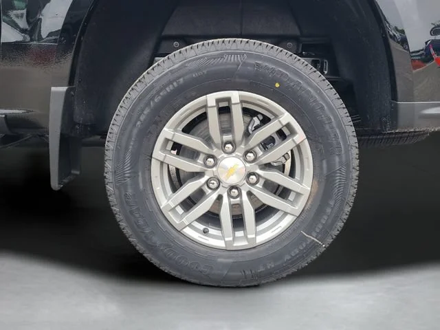 New 2026 Black Chevrolet LT image 33