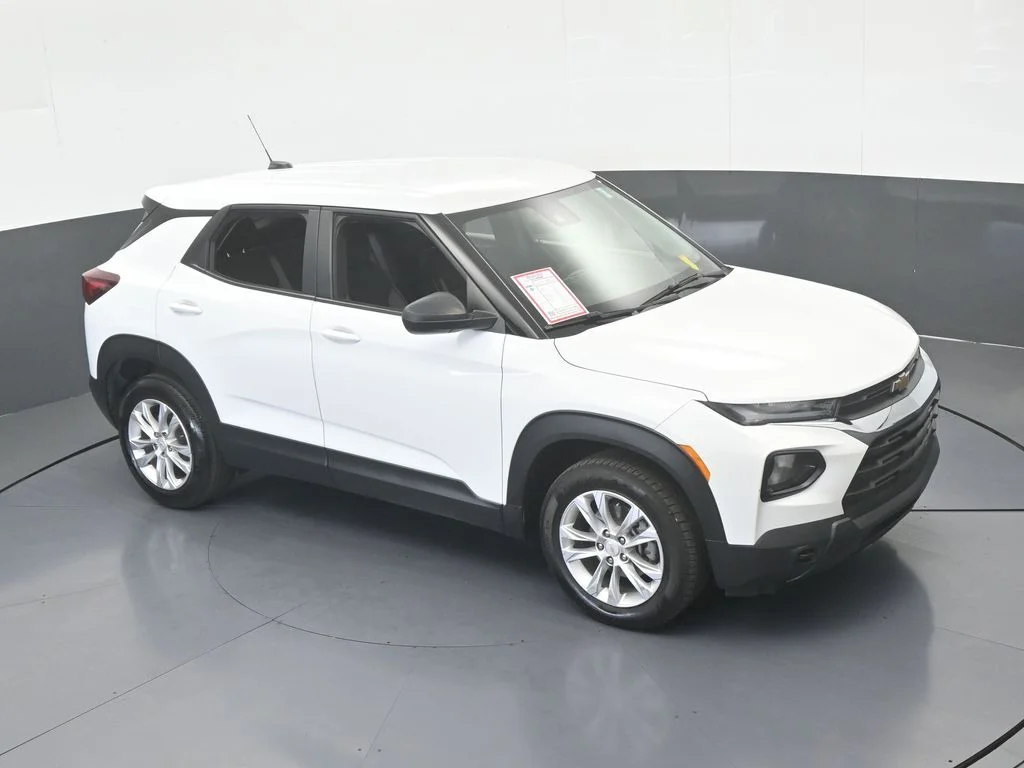 Used 2023 Summit White Chevrolet LS image 47