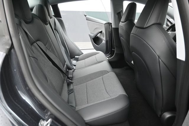Used 2025  Tesla Standard image 22