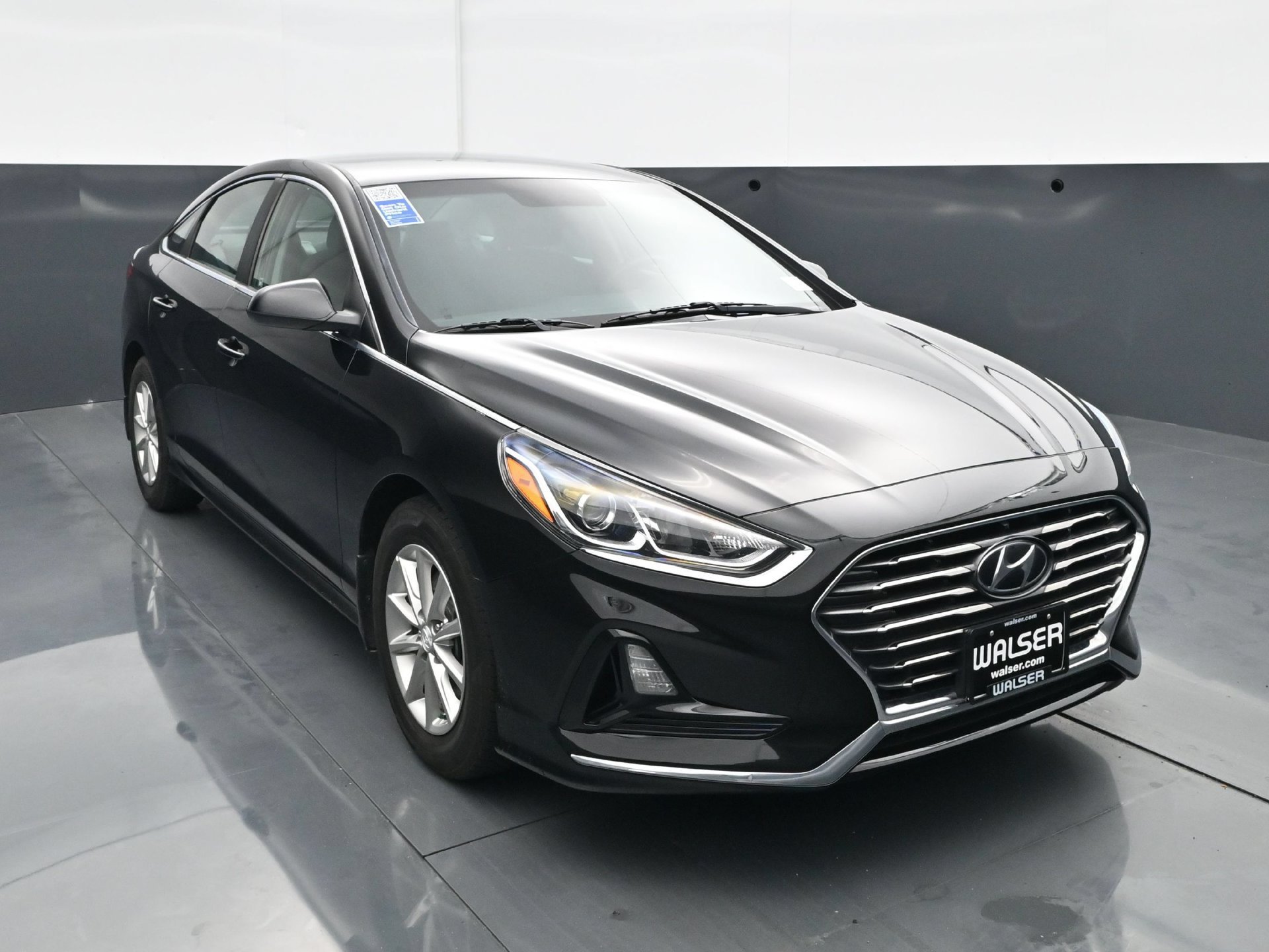 Used 2019 Phantom Black Hyundai SE 2.4L image 9