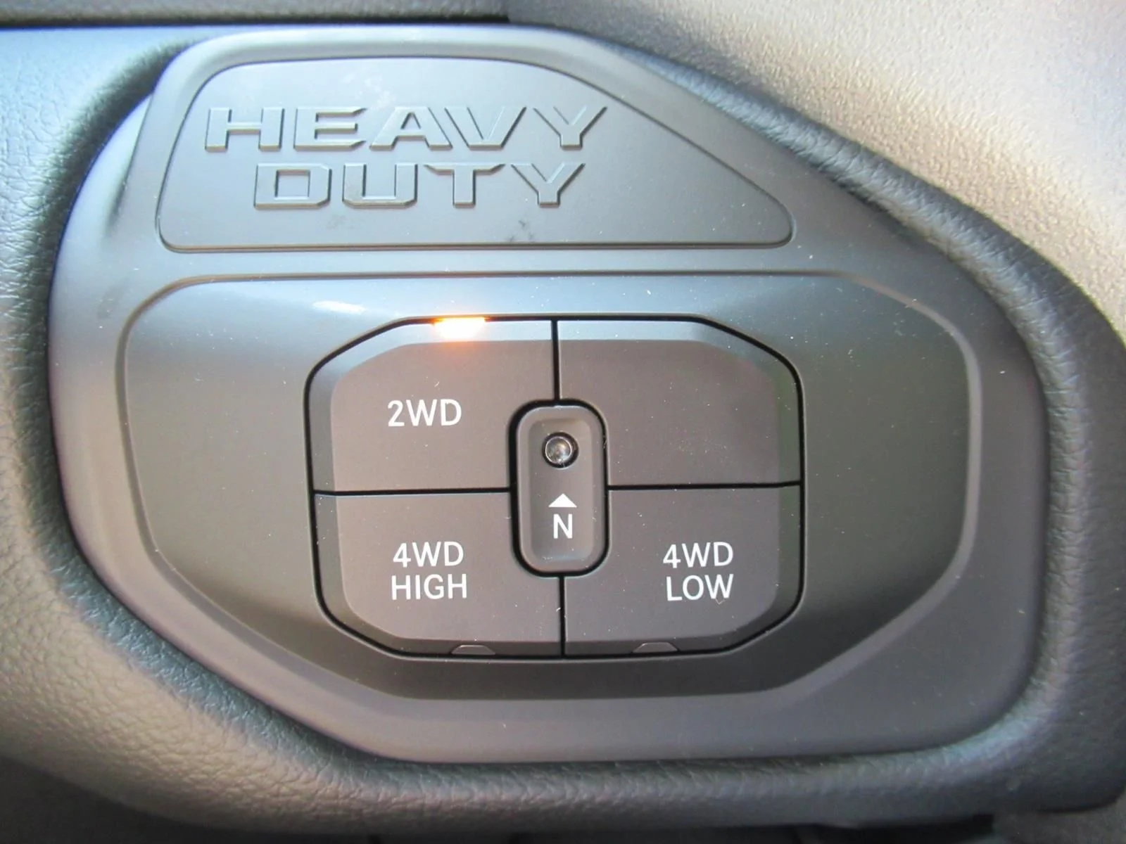 New 2027 Diamond Black Crystal Pearlcoat RAM Laramie image 31