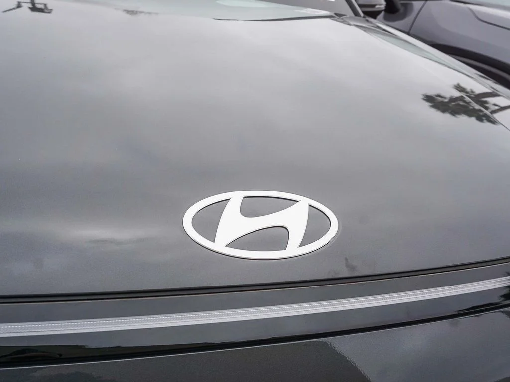 Used 2024 Gray Hyundai Limited image 11