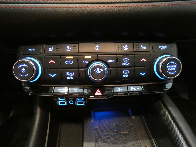 Used 2024 OCTANE RED PEARLC Dodge R/T Plus AWD image 15