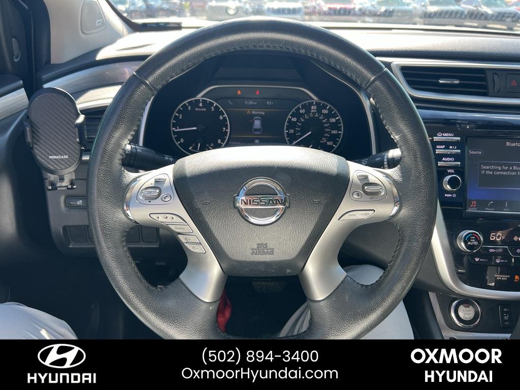 Used 2017 Brilliant Silver Metallic Nissan SL image 4