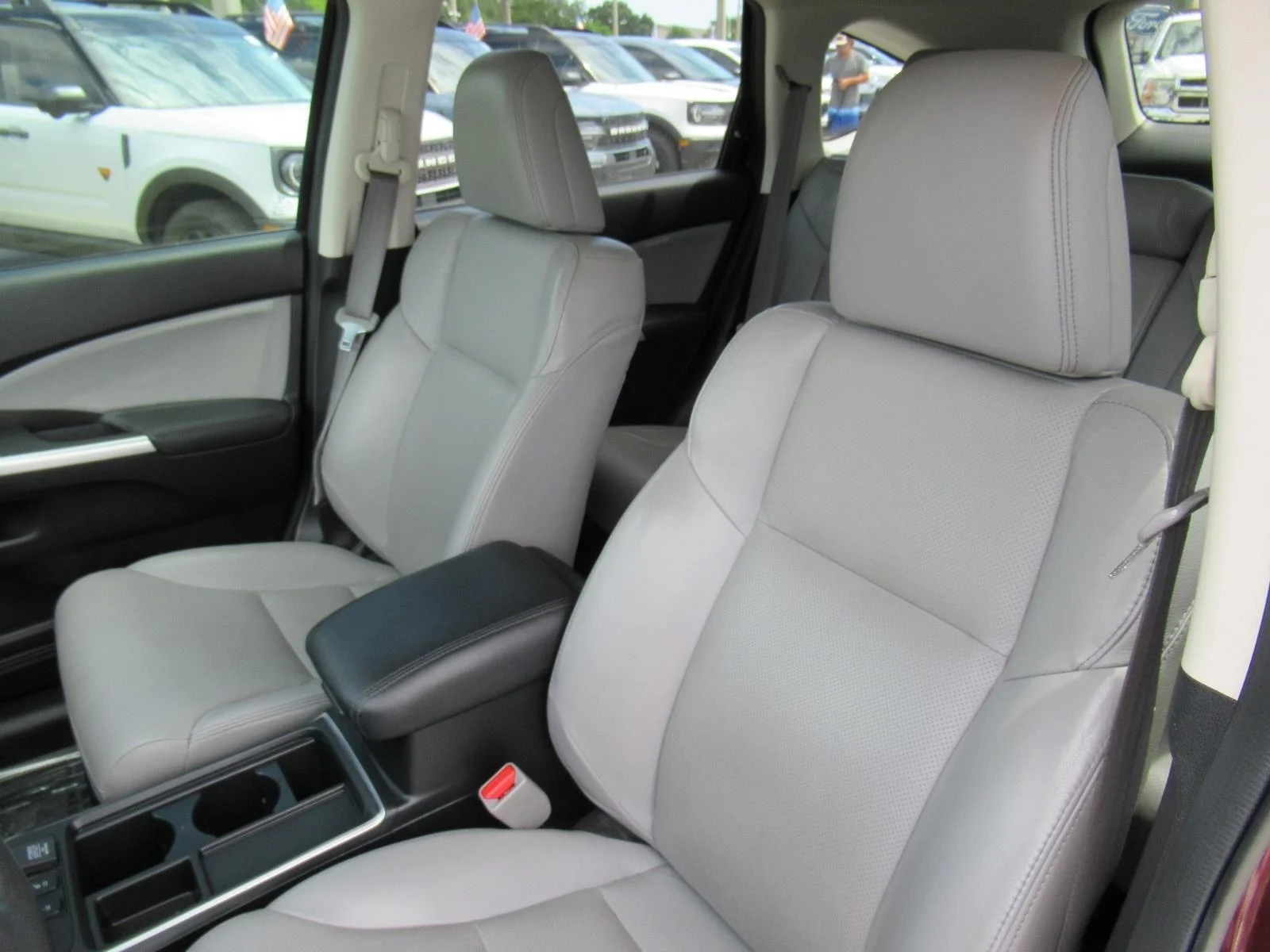 Used 2016 Burgundy Honda Touring image 18
