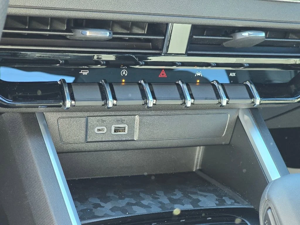 2026 Chevrolet Colorado Work Truck - Photo 16
