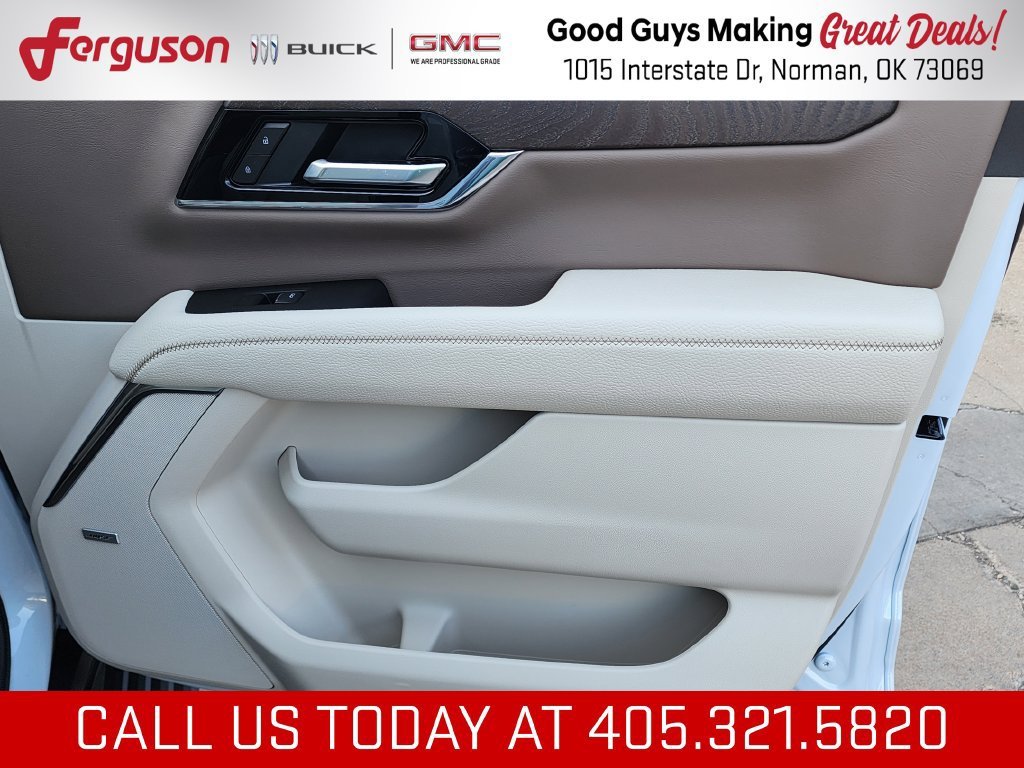 2027 GMC Yukon Denali - Photo 45