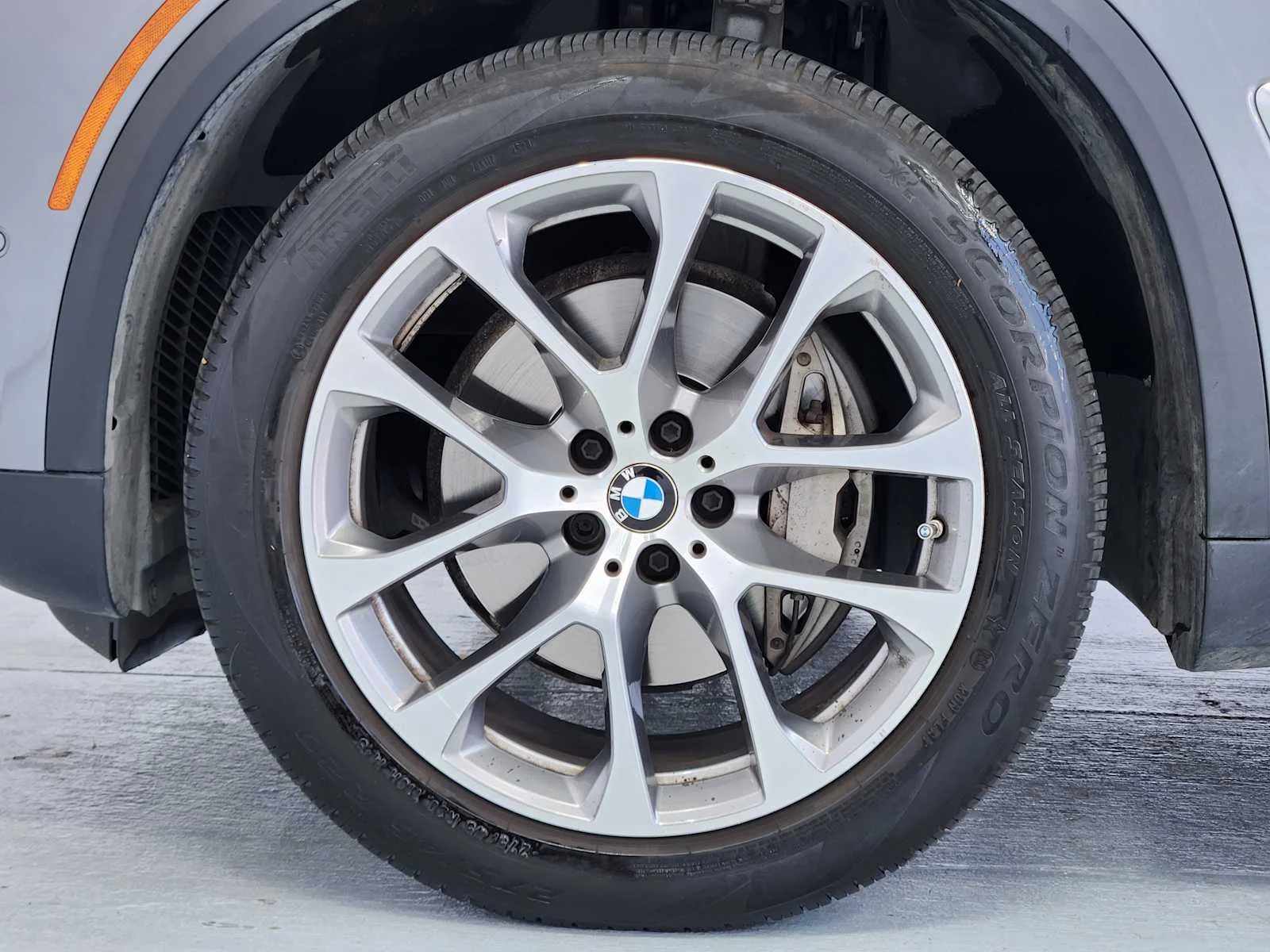 Certified Used 2024 Skyscraper Grey Metallic BMW xDrive40i image 11