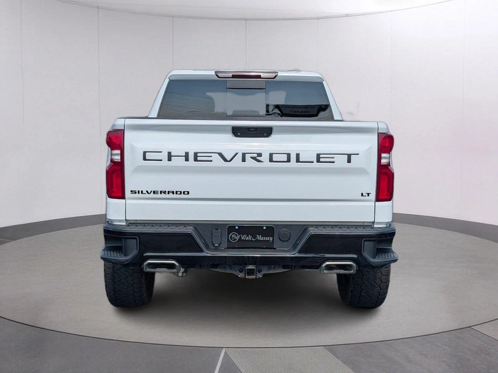 Used 2021 SUMMIT WHITE Chevrolet LT Trail Boss image 4
