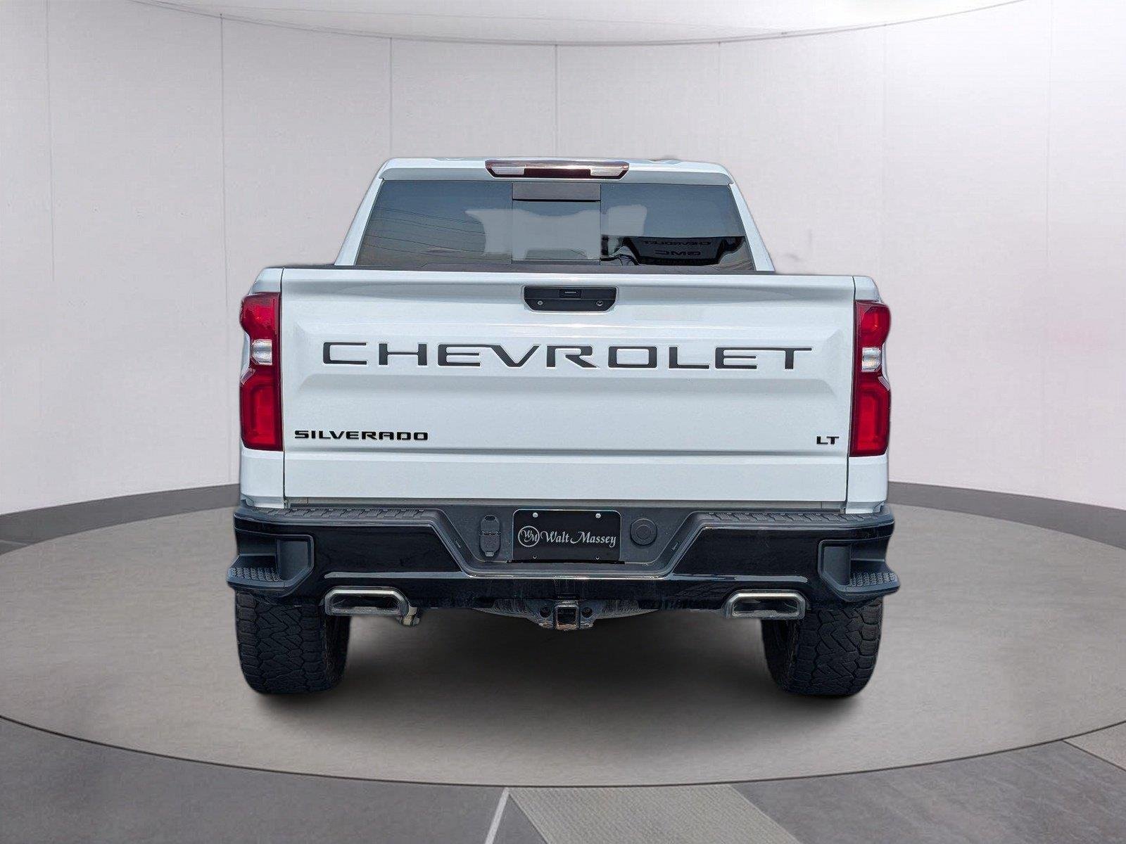 Used 2021 SUMMIT WHITE Chevrolet LT Trail Boss image 4