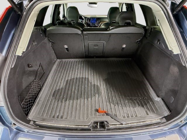 Used 2023 Denim Blue Metallic Volvo Ultimate Bright Theme image 31