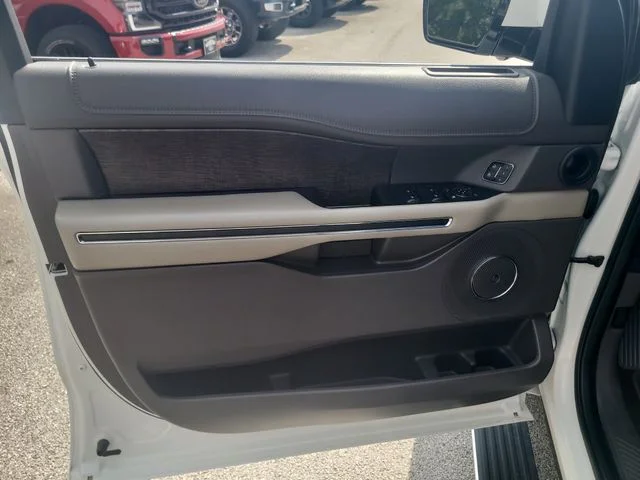 Used 2021 White Ford Limited image 18