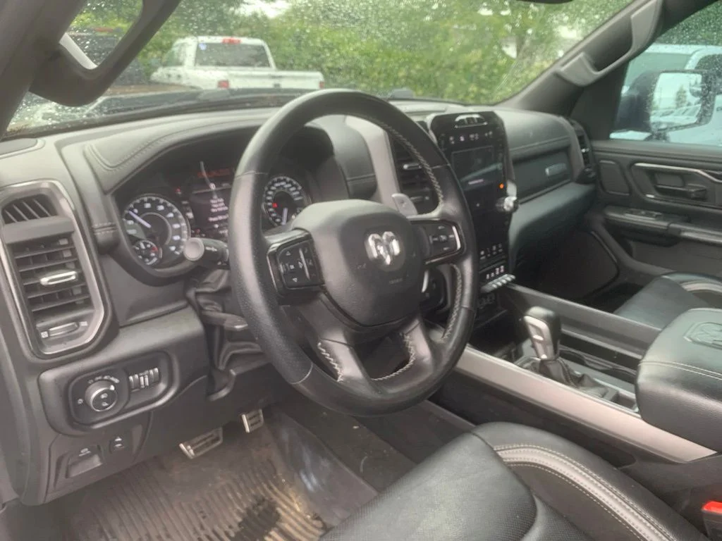 Used 2022 Granite Crystal Metallic Clearcoat Ram Laramie image 11