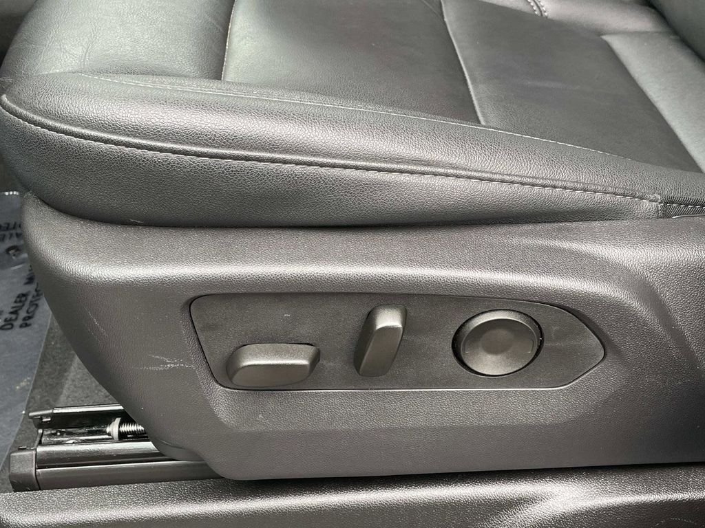 2025 Chevrolet Tahoe LT - Photo 21
