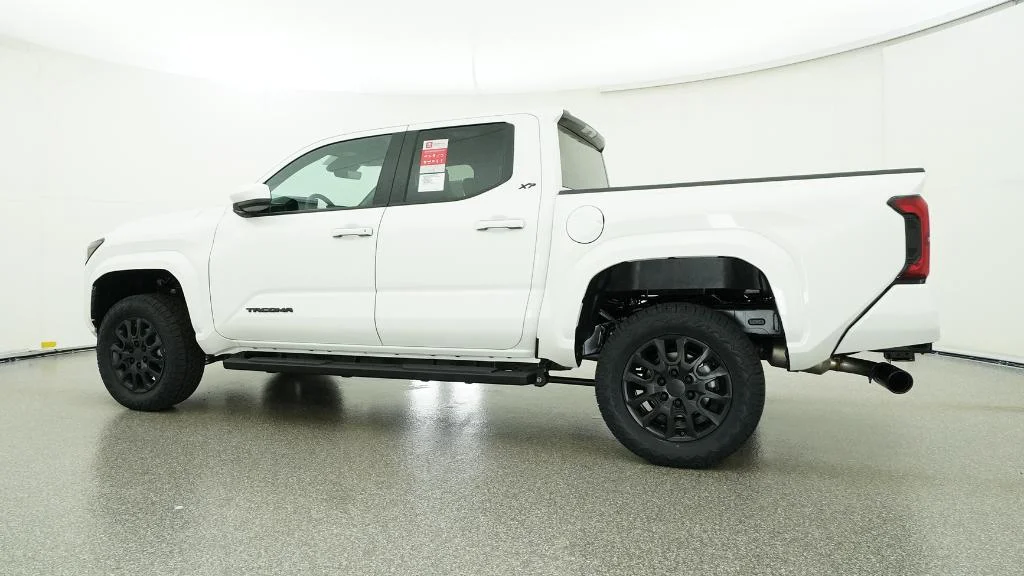 New 2026 Ice Cap Toyota SR5 image 7