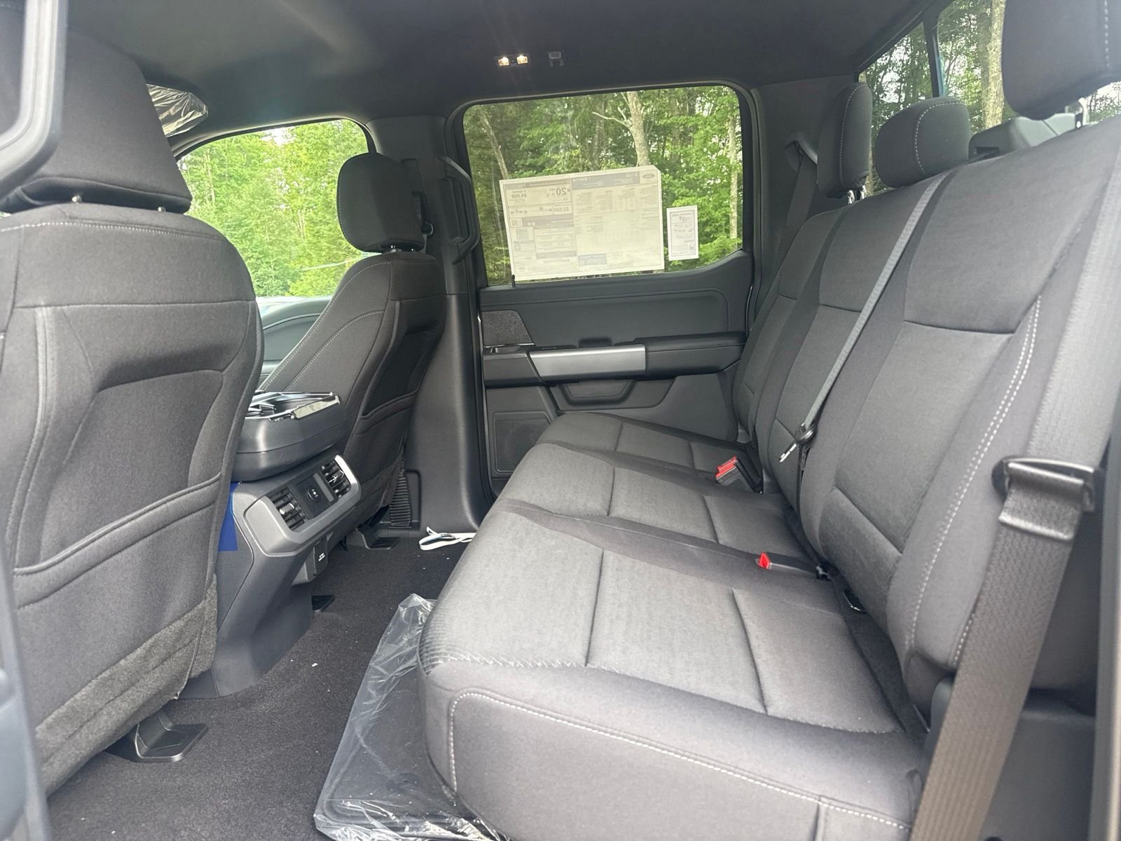New 2026 Carbonized Gray Metallic Ford XLT image 19
