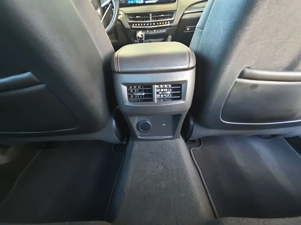 Used 2025 Crystal White Tricoat Cadillac Sport image 22