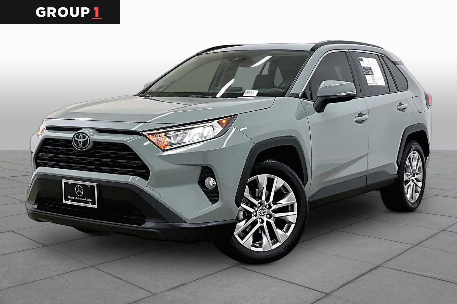 2020 Toyota RAV4 XLE Premium