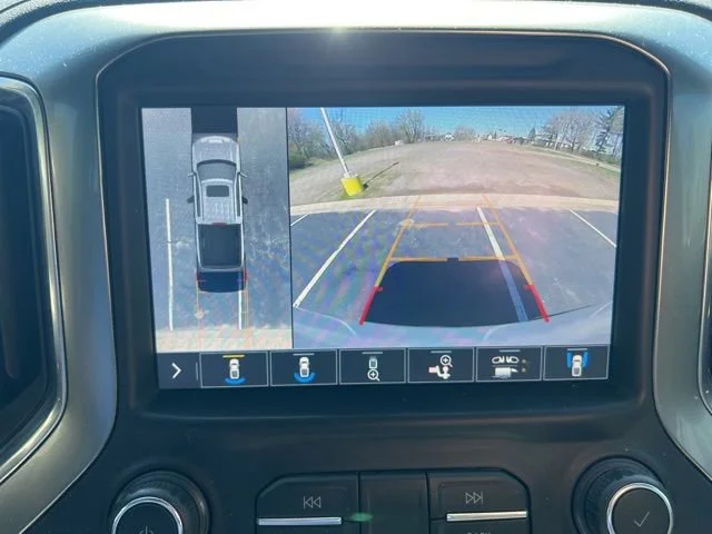 Used 2019 IRIDESCENT PEARL TRICOAT Chevrolet LTZ image 20