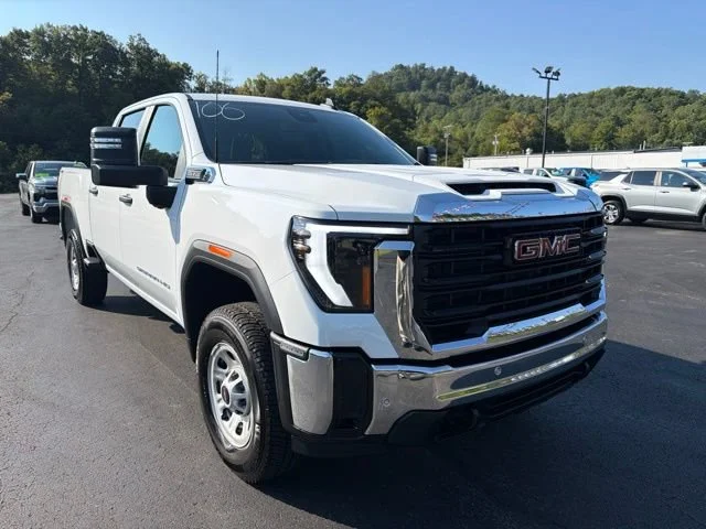 New 2026 Summit White GMC Pro image 2