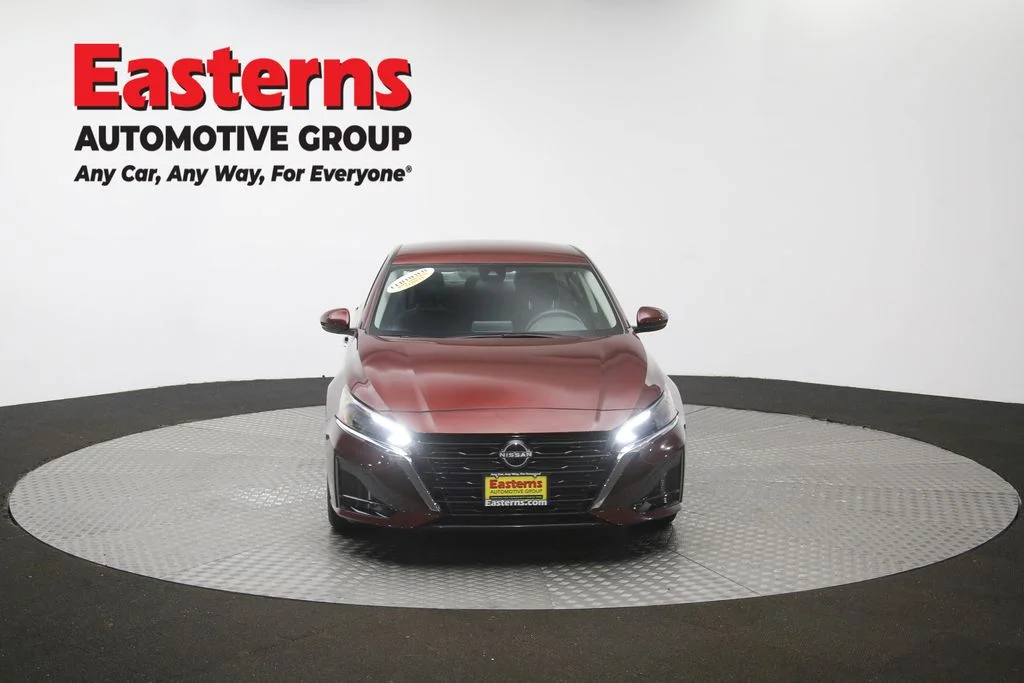 Used 2023 Red Nissan 2.5 SV image 52