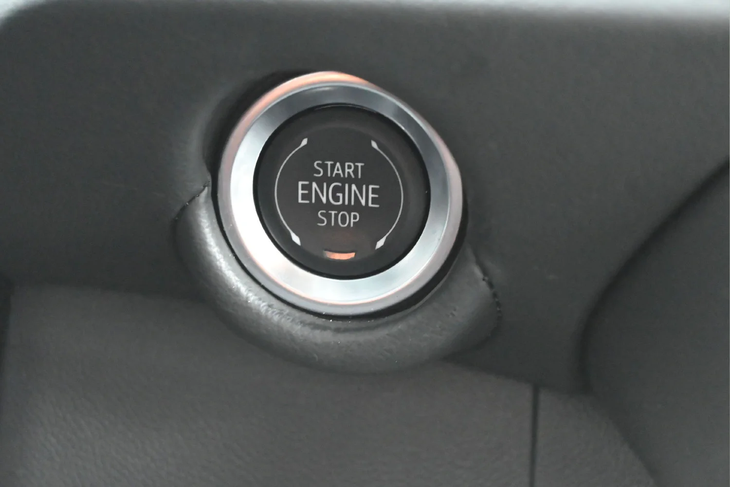 Used 2025 Sterling Gray Metallic Chevrolet LT image 16