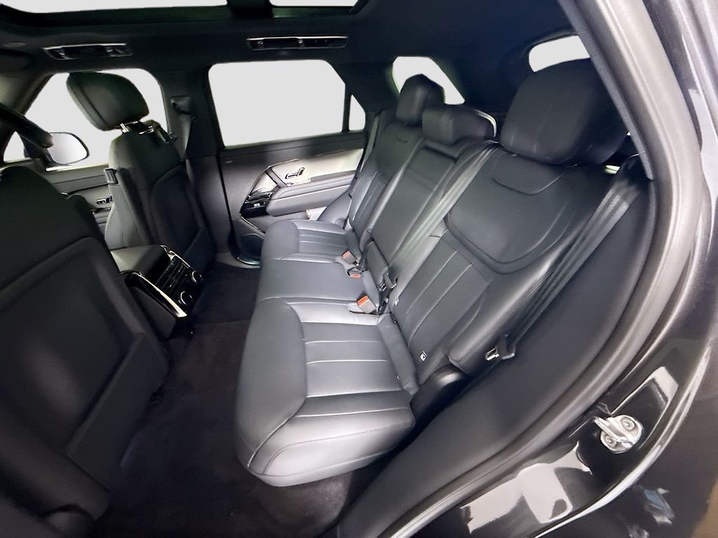 New 2026 Carpathian Grey Land Rover Dynamic SE image 21