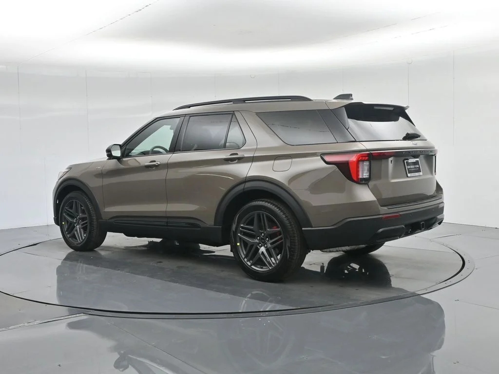 New 2026 Gray Ford ST-Line image 37