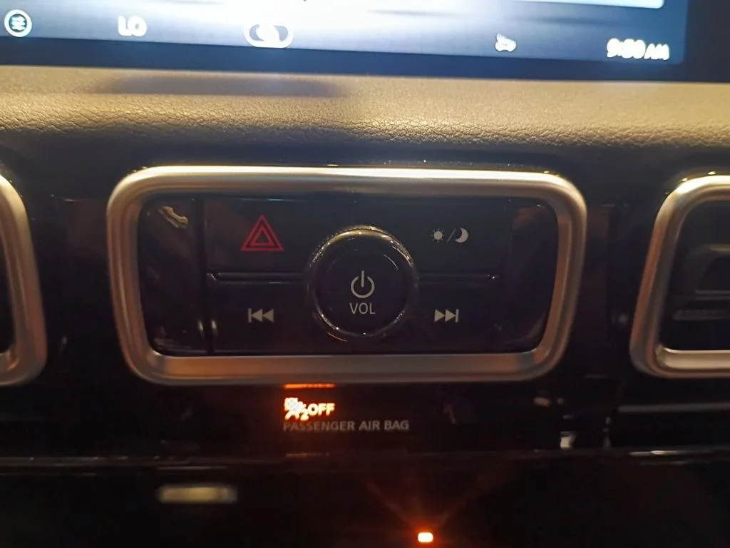 New 2026 Energetic Ember / Super Black Two-tone Nissan SR image 15