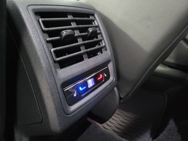 Used 2023  Volkswagen 2.0T image 25