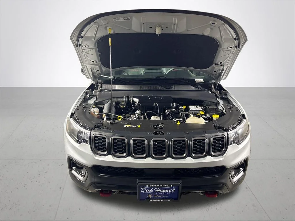 Used 2024 Silver Jeep Trailhawk image 21