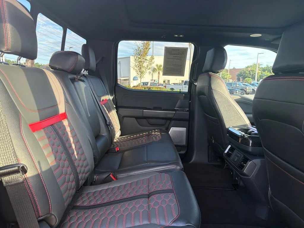 Used 2024 Antimatter Blue Metallic Ford Lariat image 28