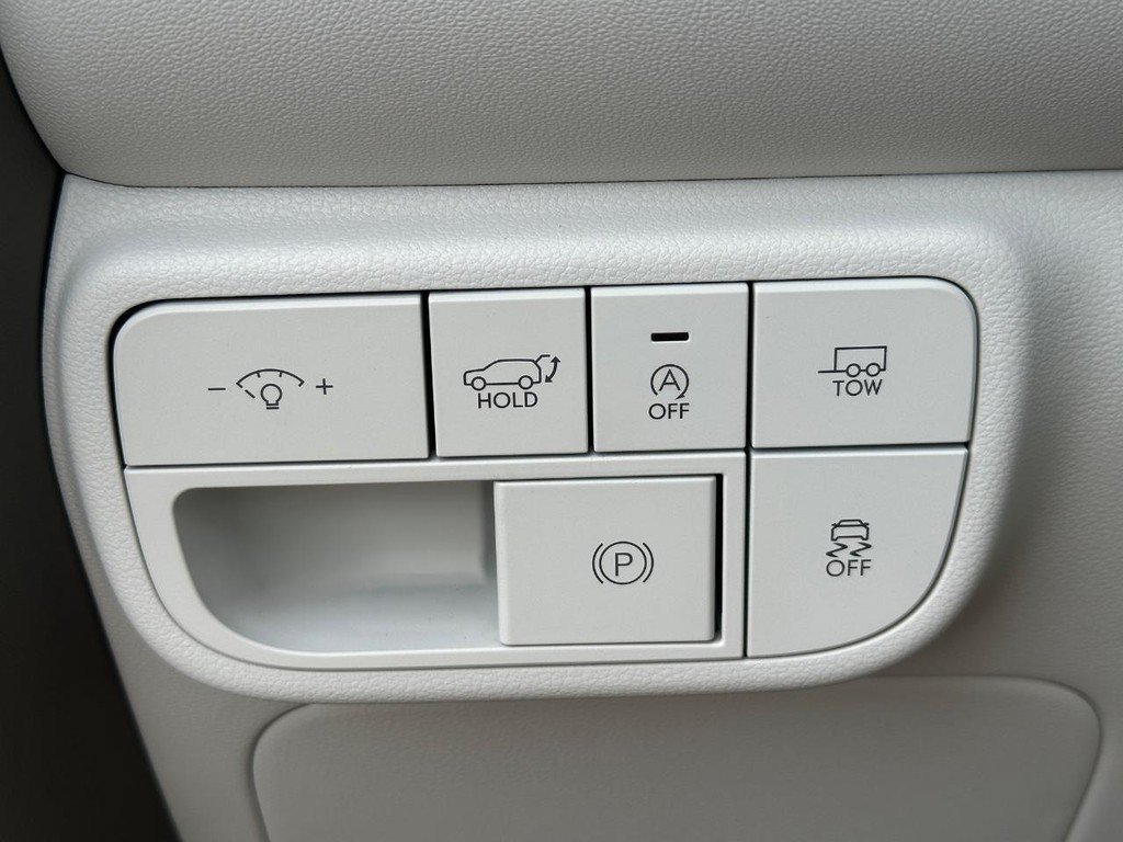 New 2027 White Hyundai SEL AWD image 35