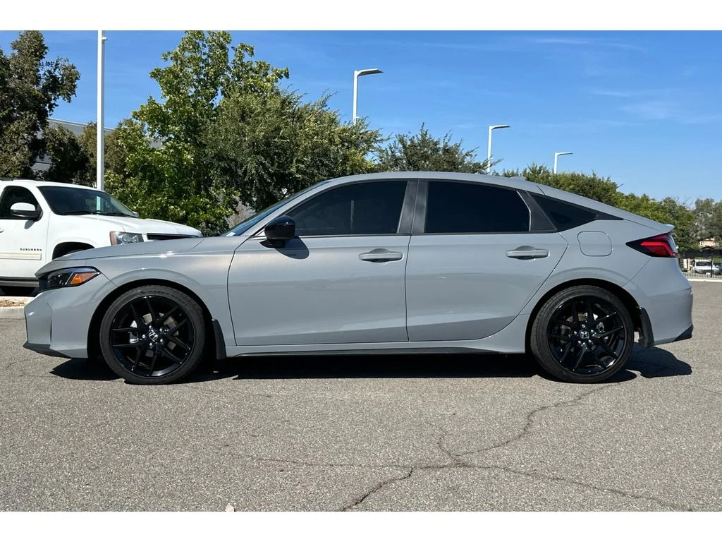 Used 2025 Sonic Gray Pearl Honda Sport image 2