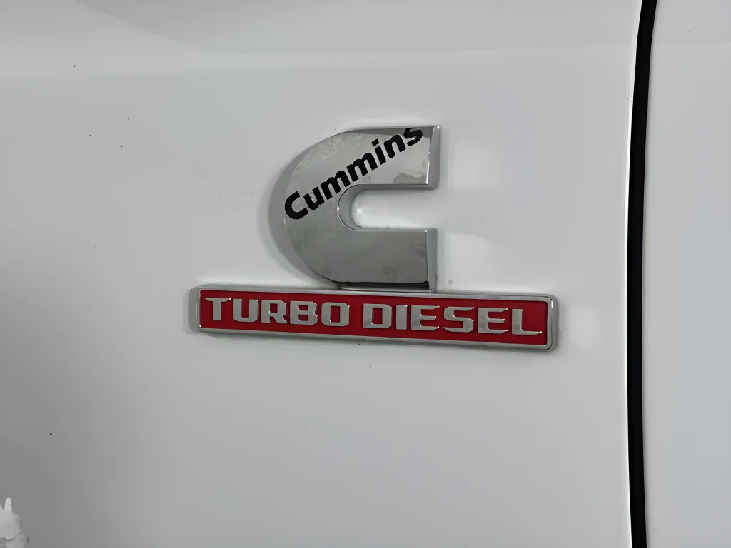 Used 2025 White Ram Laramie image 27