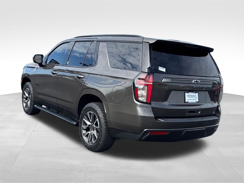 Used 2021 Gray Chevrolet Z71 image 3