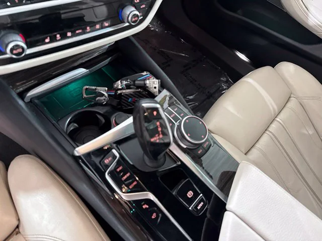 Used 2021 Gray BMW 530i xDrive image 24