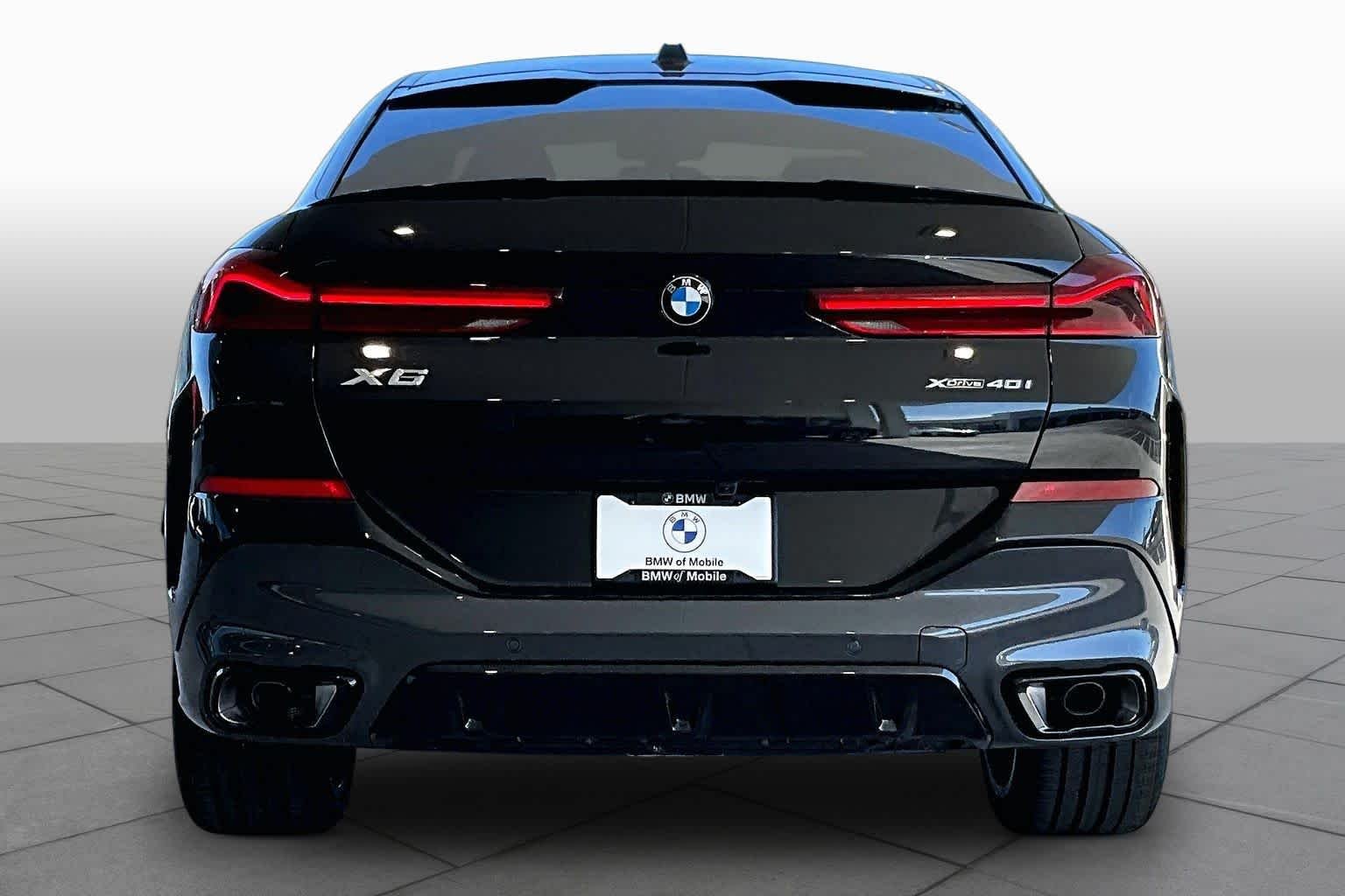 New 2027 Black Sapphire Metallic BMW xDrive40i image 4