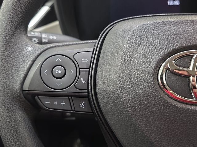 Certified Used 2020  Toyota LE image 13