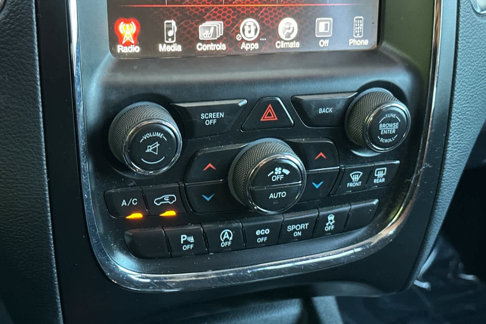 Used 2017 Granite Metallic Clearcoat Dodge SXT image 23