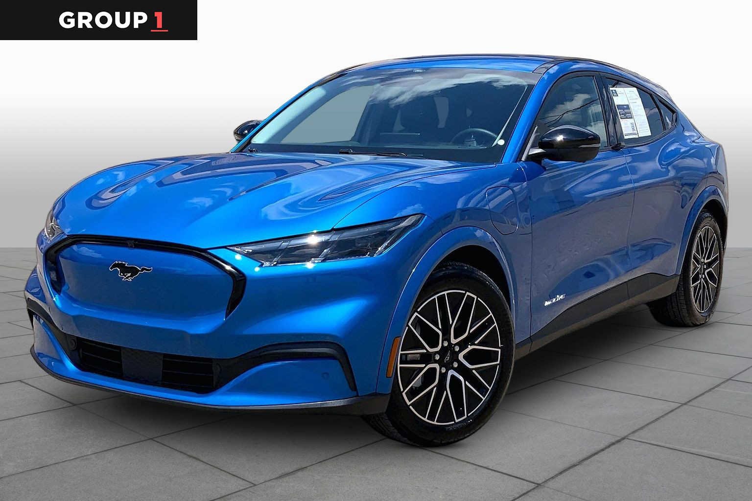 2025 Ford Mustang-Mach-e Premium's photo