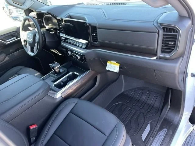 2026 GMC Sierra 1500 SLT - Photo 15