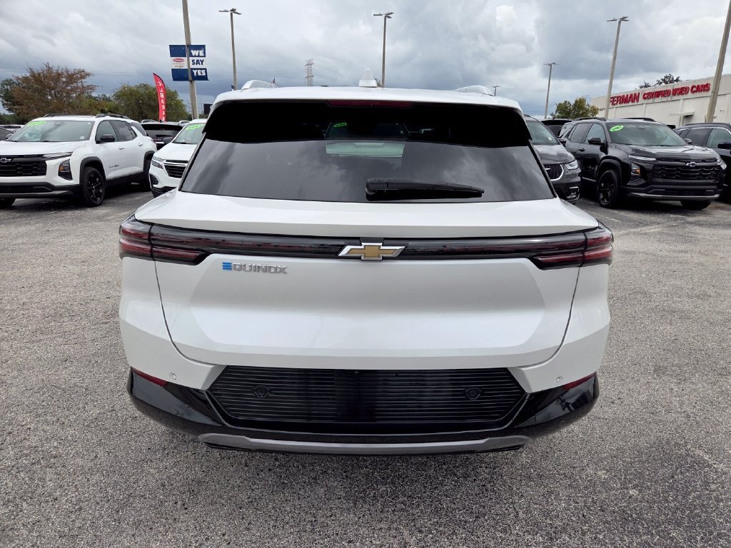 2024 Chevrolet Equinox EV LT - Photo 12