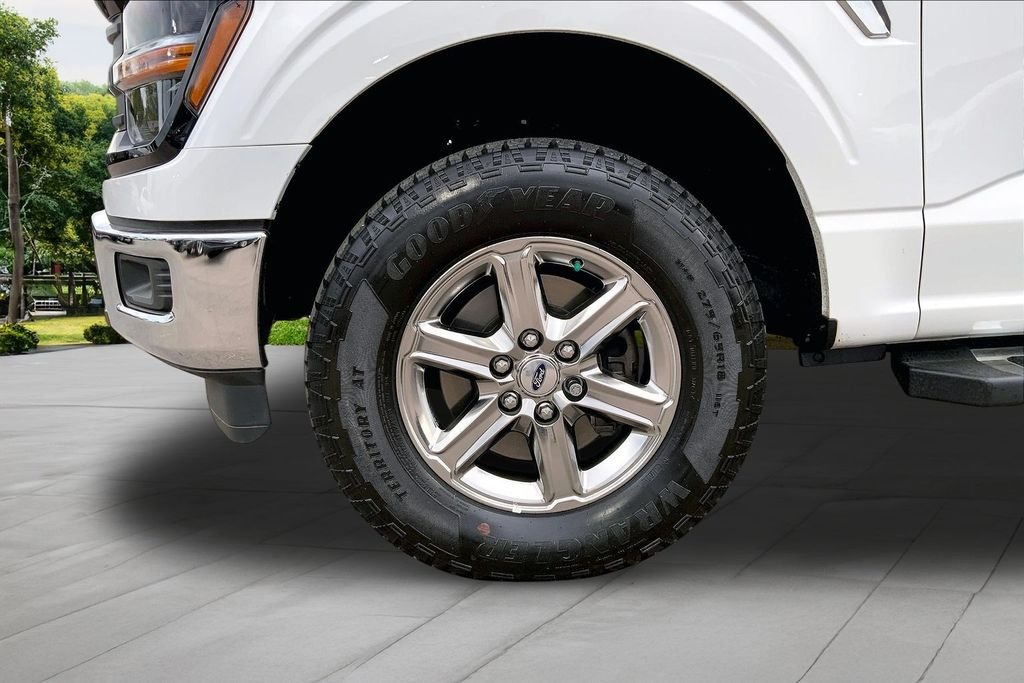 Used 2024 White Ford XLT image 34