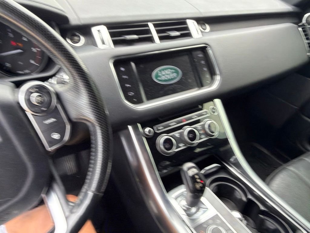 Used 2016 Santorini Black Land Rover HSE Td6 image 6