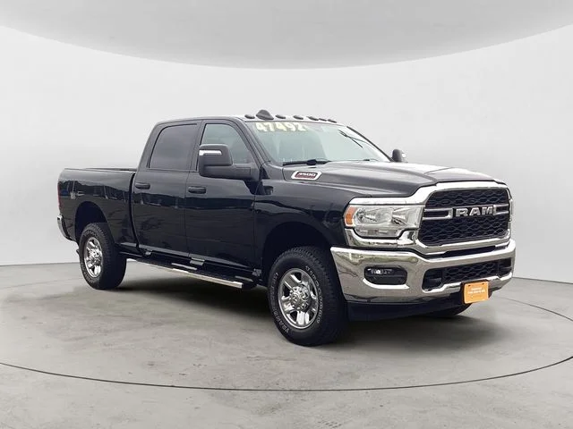 Certified Used 2024 Diamond Black Ram Tradesman image 7